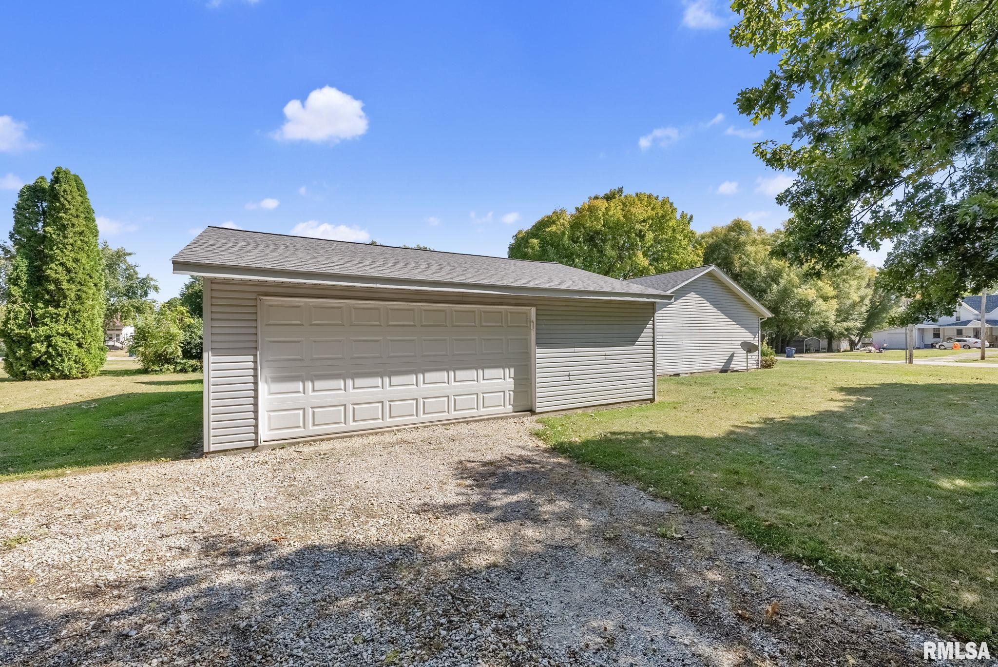 307 Southwest 4th Street Aledo, IL 61231 - Photo 6 of 21 Gallery Image 6