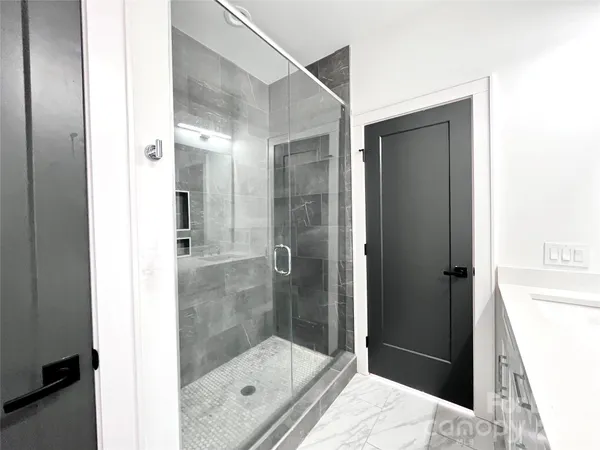 $3,450 | 614 West Boulevard, Charlotte, NC 28203