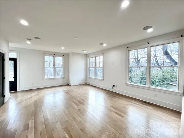 $3,450 | 614 West Boulevard, Charlotte, NC 28203