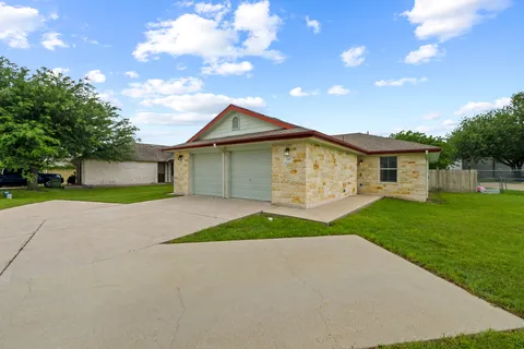 $435,000 | 243-245 Marvin Cove, Hutto, TX 78634