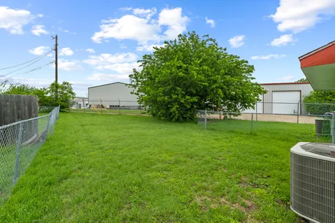 $435,000 | 243-245 Marvin Cove, Hutto, TX 78634