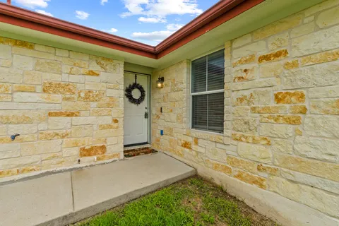$435,000 | 243-245 Marvin Cove, Hutto, TX 78634