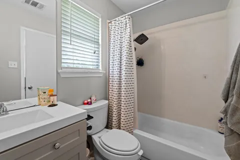 $435,000 | 243-245 Marvin Cove, Hutto, TX 78634