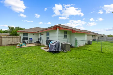 $435,000 | 243-245 Marvin Cove, Hutto, TX 78634