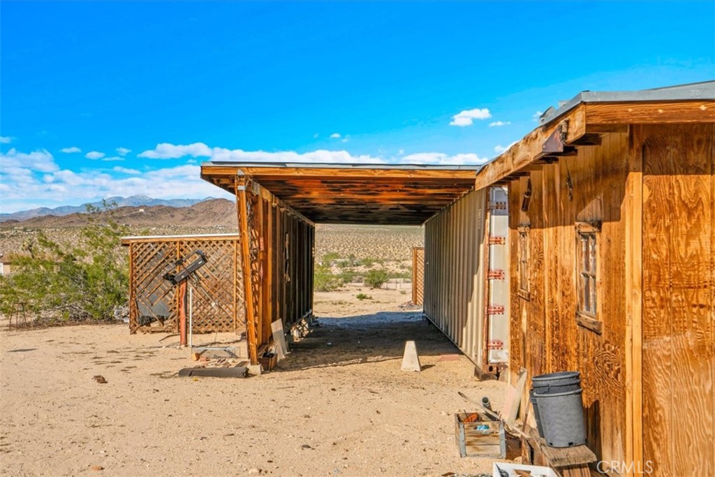 64720 Sonora Road Joshua Tree, CA 92252 - Photo 25 of 31 a view of a terrace with a outdoor space