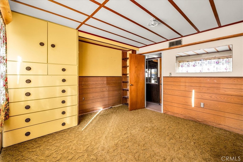 64720 Sonora Road Joshua Tree, CA 92252 - Photo 9 of 31 a view of an empty room