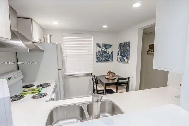 $1,650 | 9150 Lime Bay Boulevard, Unit 212, Tamarac, FL 33321