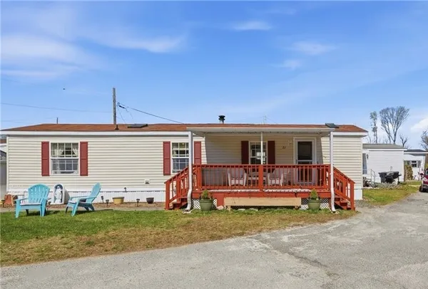 $99,900 | 27 Woodward Road, Lincoln, RI 02865