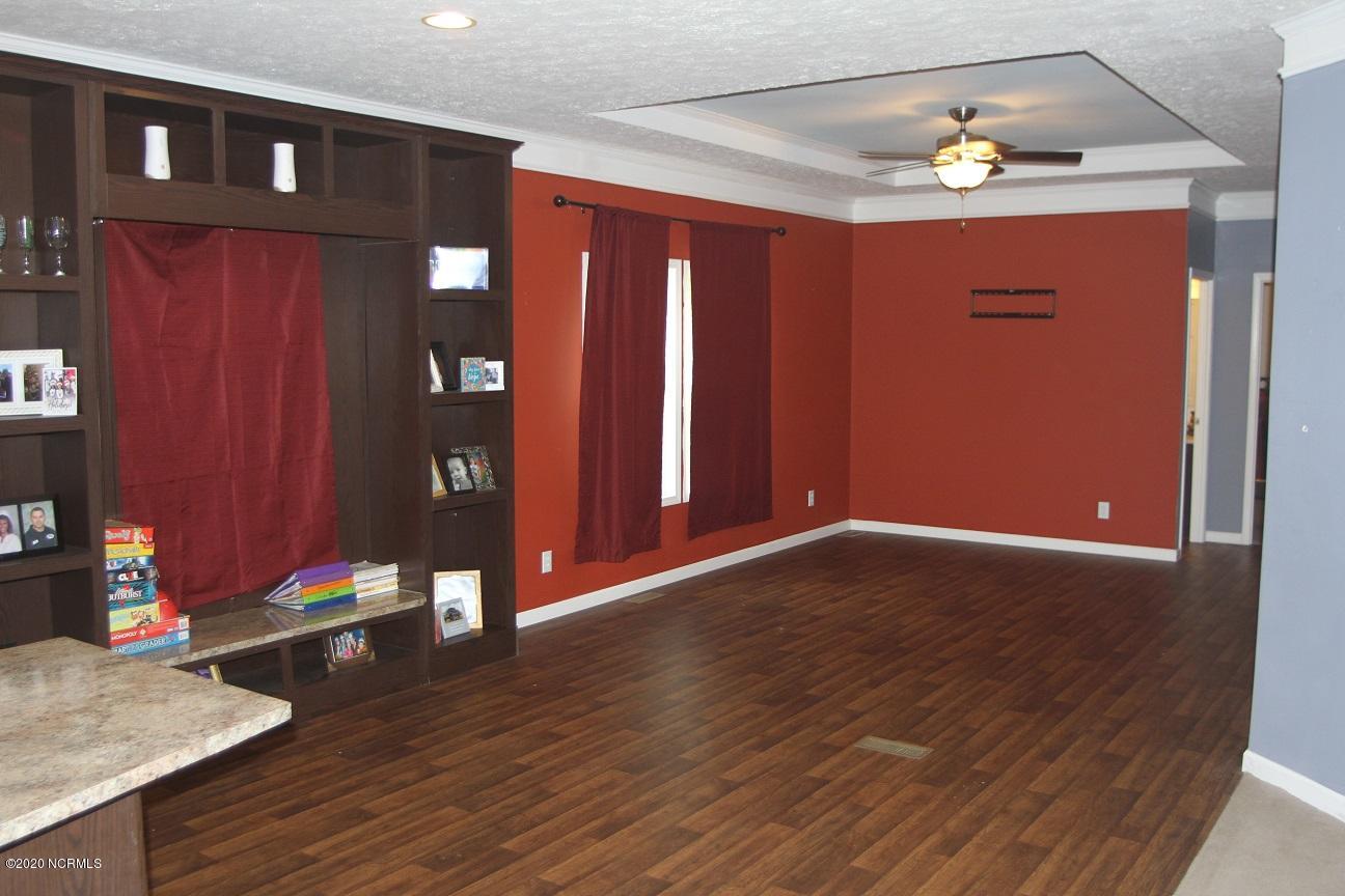 2482 Norris Road Garland, NC 28441 - Photo 7 of 16 IMG_4648