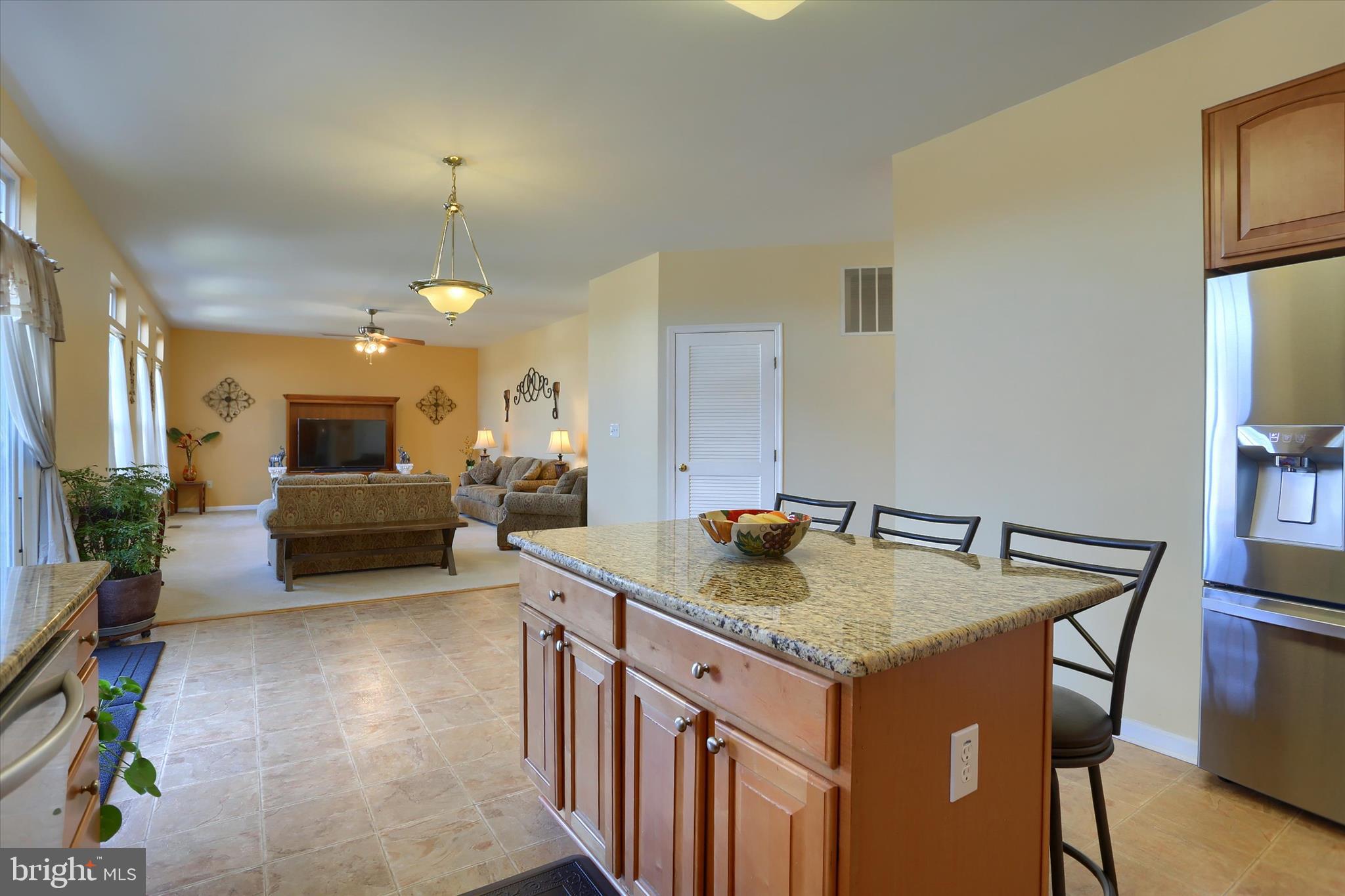 409 Wynwood Road York, PA 17402 - Photo 3 of 64