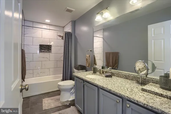 $584,900 | 409 Wynwood Road, York, PA 17402