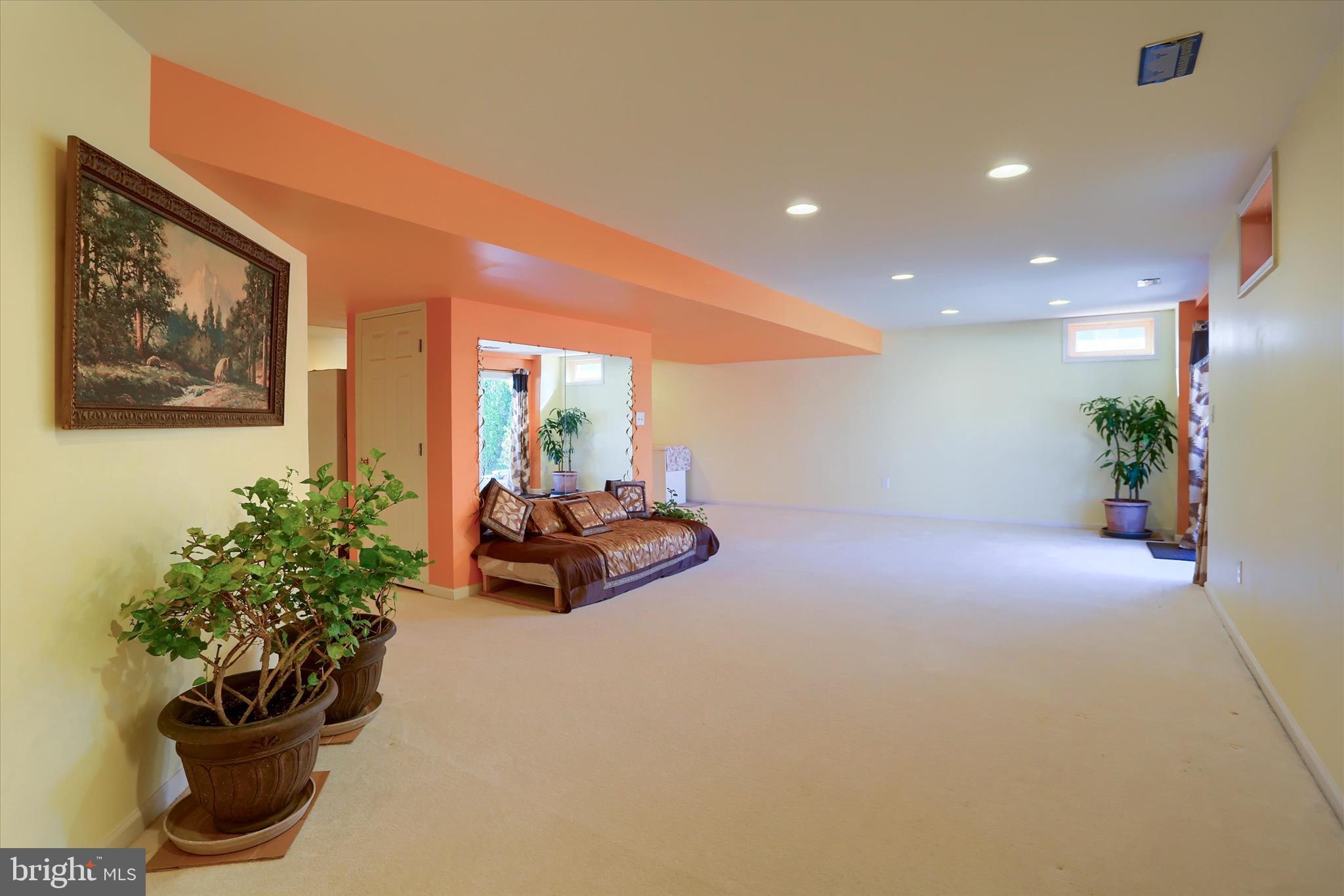 409 Wynwood Road York, PA 17402 - Photo 48 of 64