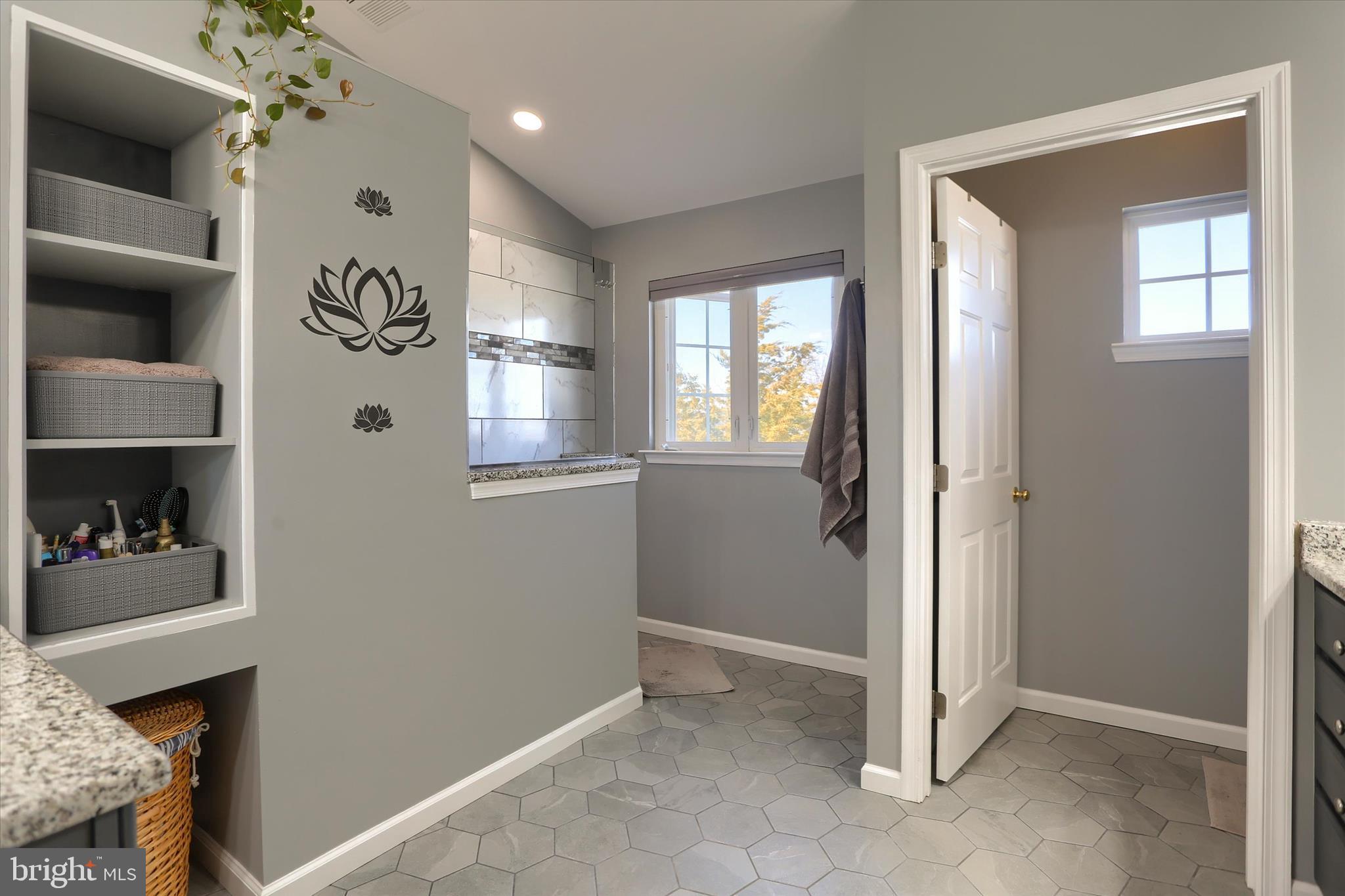 409 Wynwood Road York, PA 17402 - Photo 5 of 64