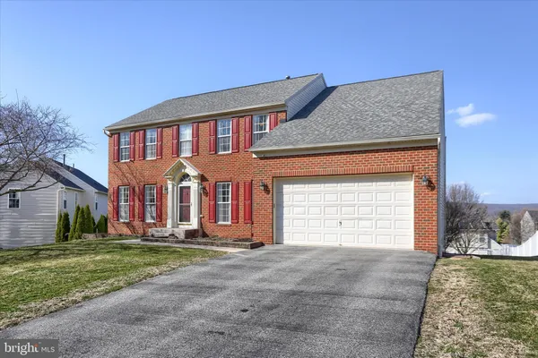 $584,900 | 409 Wynwood Road, York, PA 17402