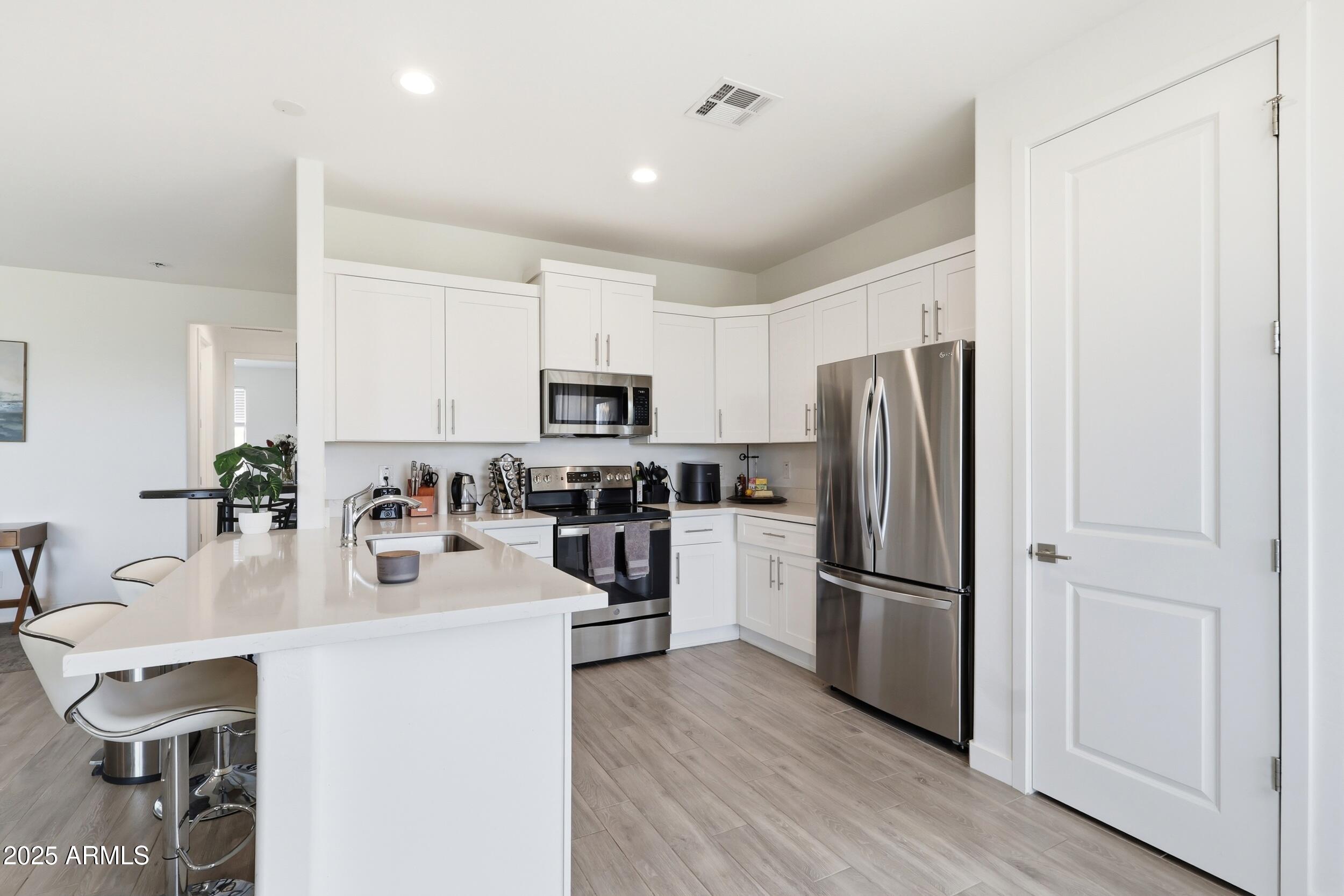 26825 North 168th Street Rio Verde, AZ 85263 - Photo 5 of 21 Kitchen
