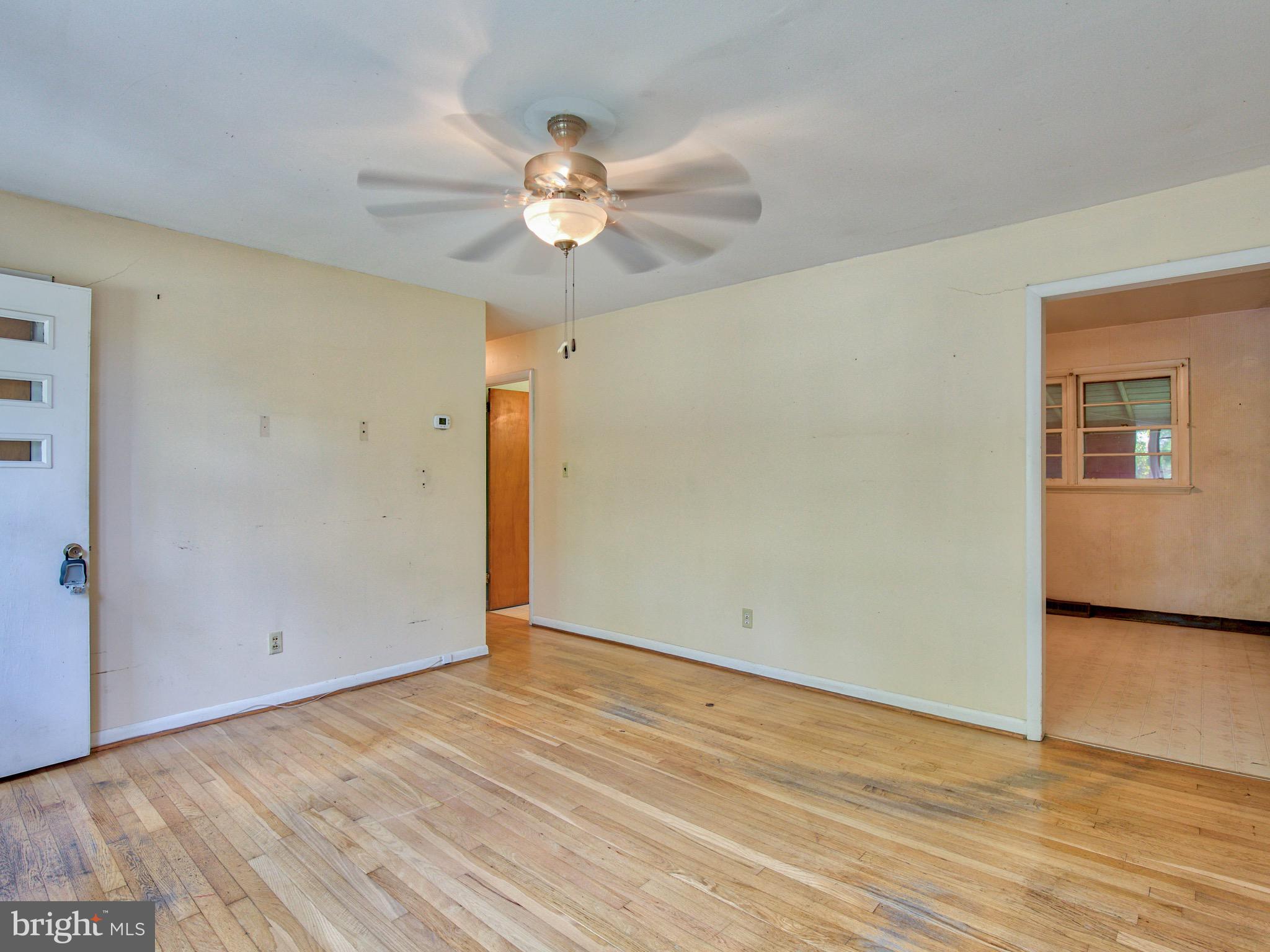 434 Ritter Road White Post, VA 22663 - Photo 15 of 30 Living Room