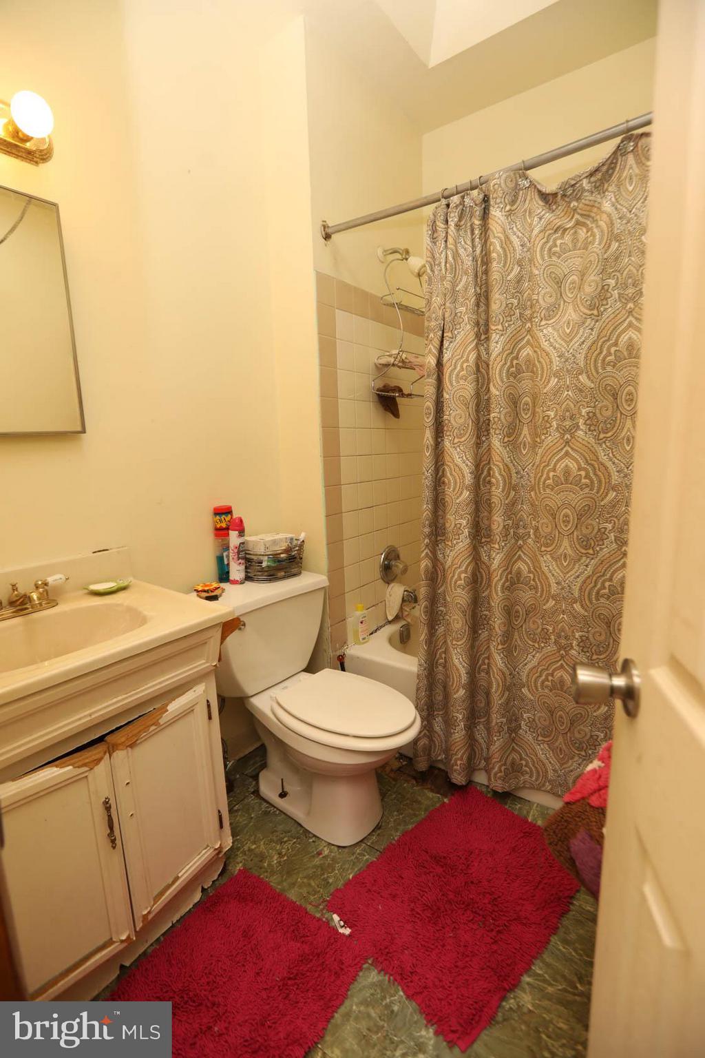 3118 Tasker Street Philadelphia, PA 19145 - Photo 12 of 25 Gallery Image 12