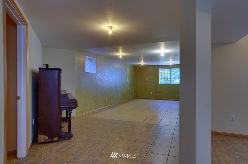 1372 Hunsicker Road Bellingham, WA 98226 - Photo 17 of 25 Gallery Image 17