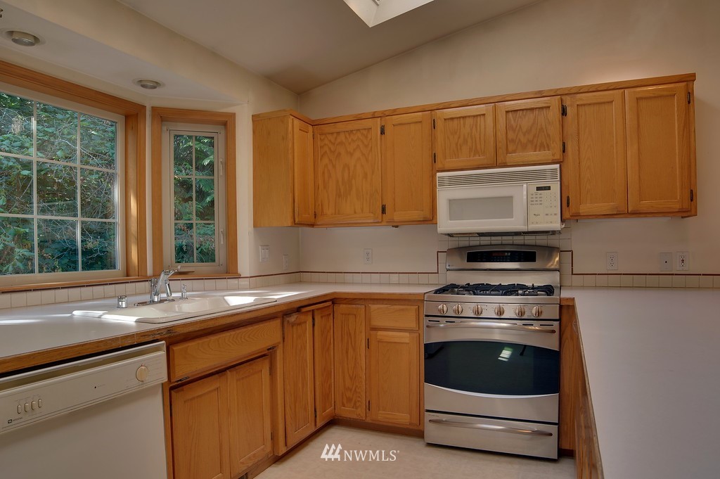1372 Hunsicker Road Bellingham, WA 98226 - Photo 8 of 25 Gallery Image 8