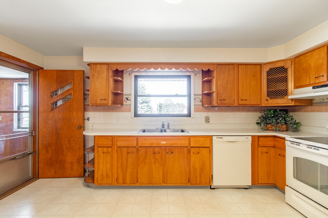 12797 Townline Road Green Valley, IL 61534 - Photo 16 of 36 Gallery Image 16