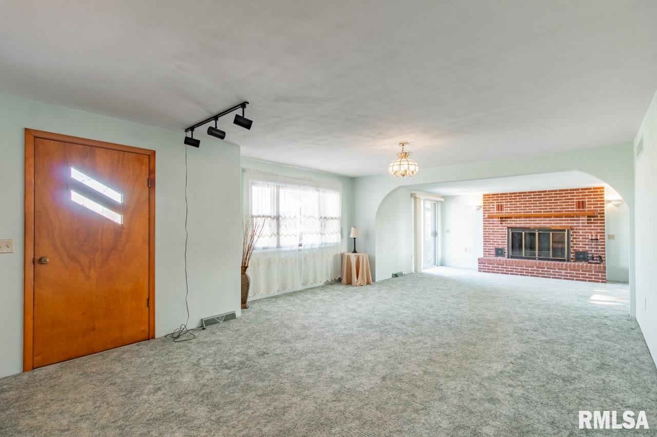 12797 Townline Road Green Valley, IL 61534 - Photo 9 of 36 Gallery Image 9
