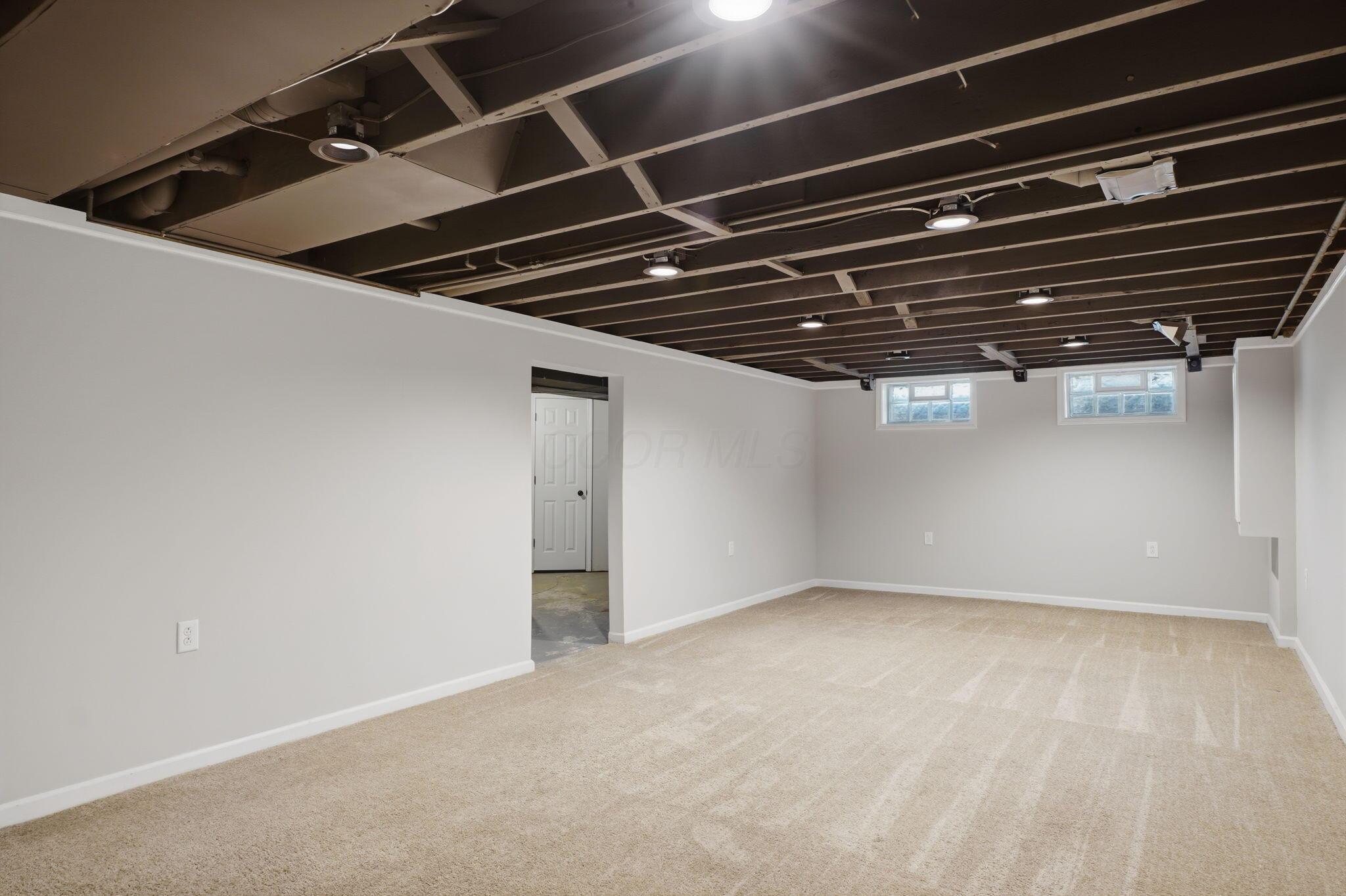 2547 McCutcheon Road Columbus, OH 43219 - Photo 35 of 55 basement rec room