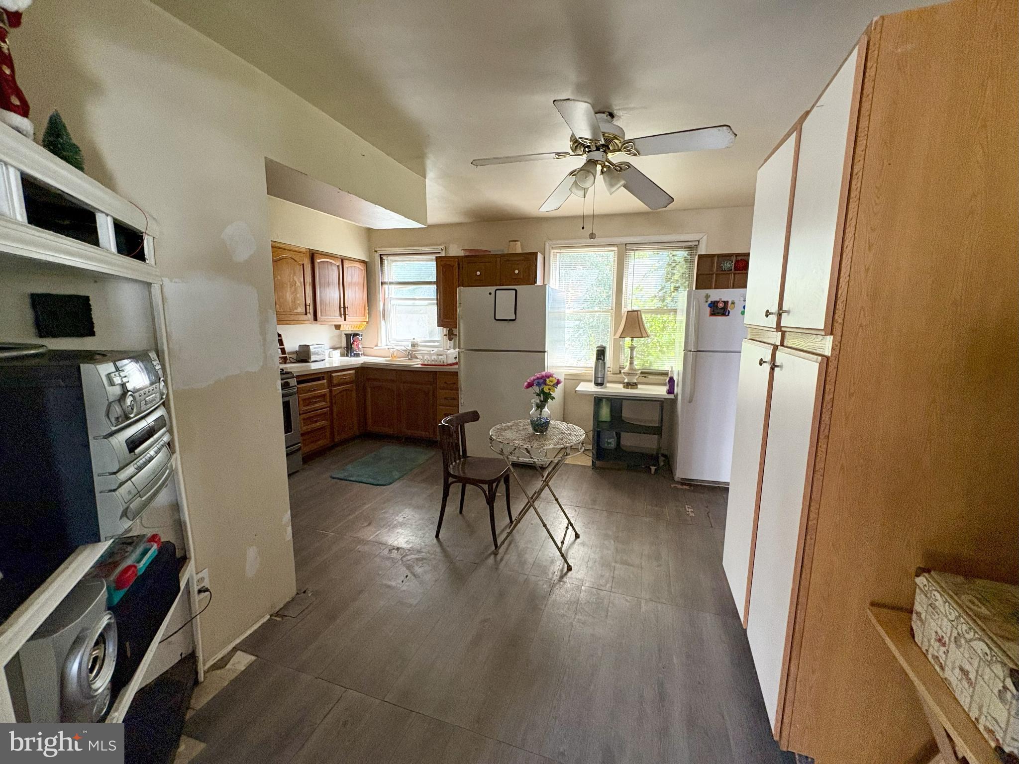 1072 South Merrimac Road Camden, NJ 08104 - Photo 5 of 14 Cozy kitchen with natural light and charm.
