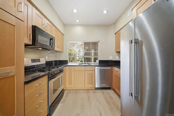 $799,000 | 10974 Creekbridge Place, San Diego, CA 92128