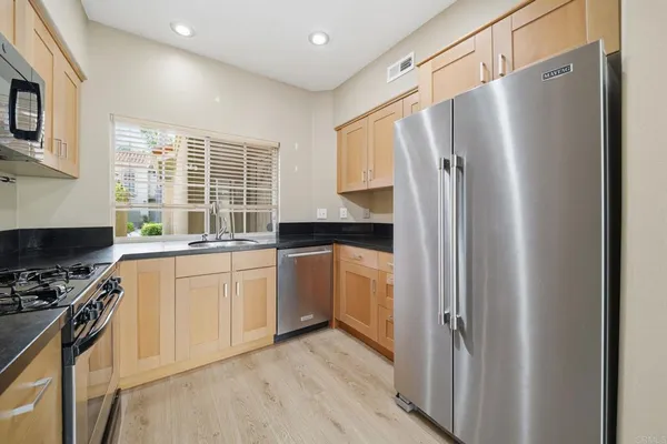 $799,000 | 10974 Creekbridge Place, San Diego, CA 92128