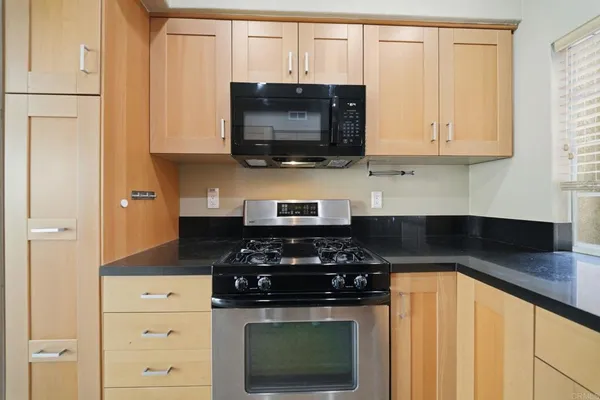 $799,000 | 10974 Creekbridge Place, San Diego, CA 92128