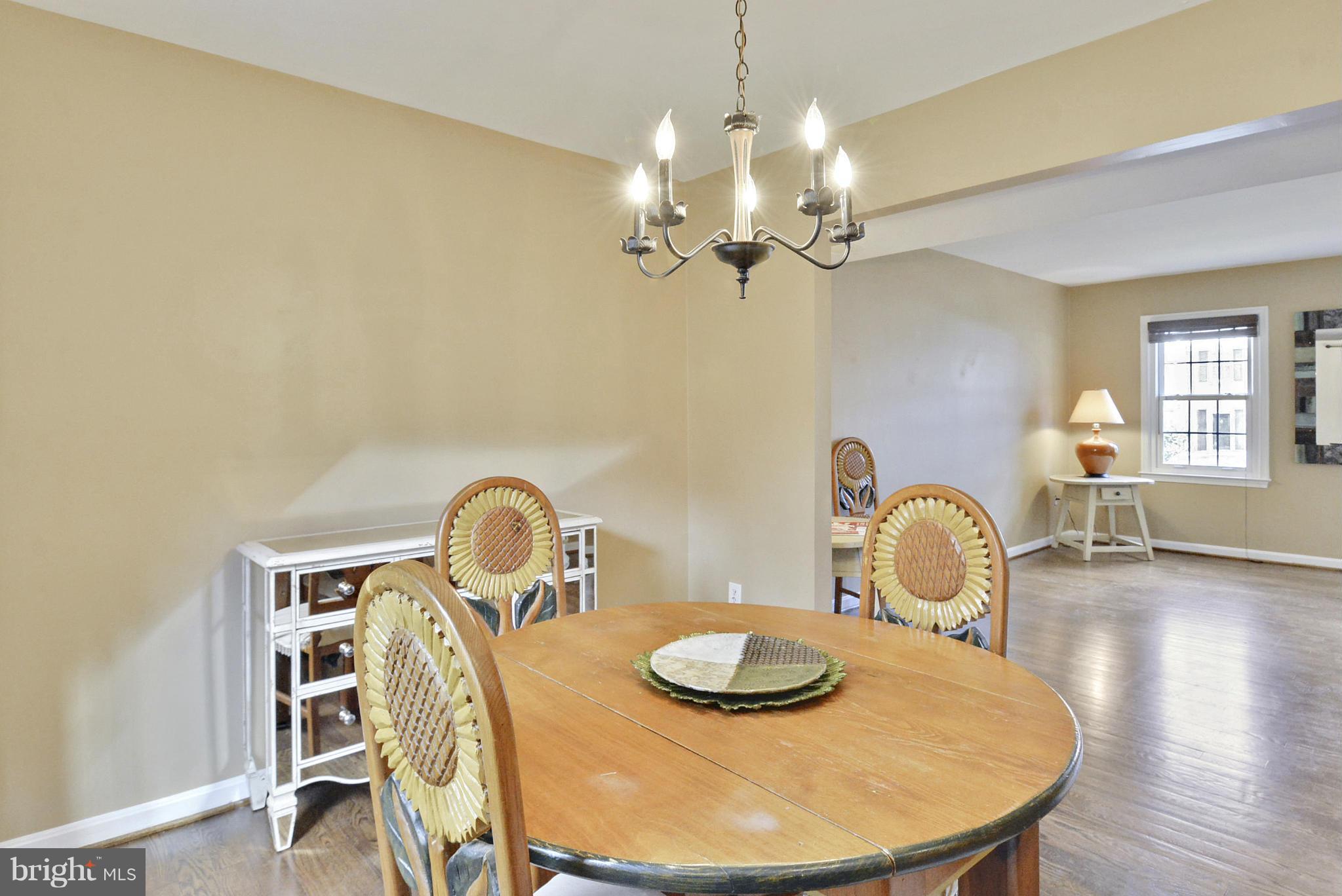 5656 Kirkham Court Springfield, VA 22151 - Photo 5 of 25 Dining Room