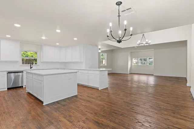 $2,995 | 314 North Anglin Street, Cleburne, TX 76031