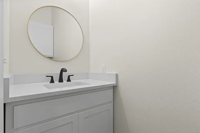 $2,995 | 314 North Anglin Street, Cleburne, TX 76031