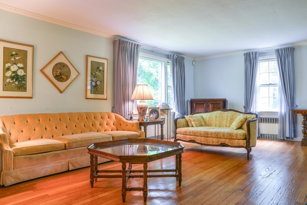 216 Falmouth Road West Springfield, MA 01089 - Photo 10 of 30 Gallery Image 10