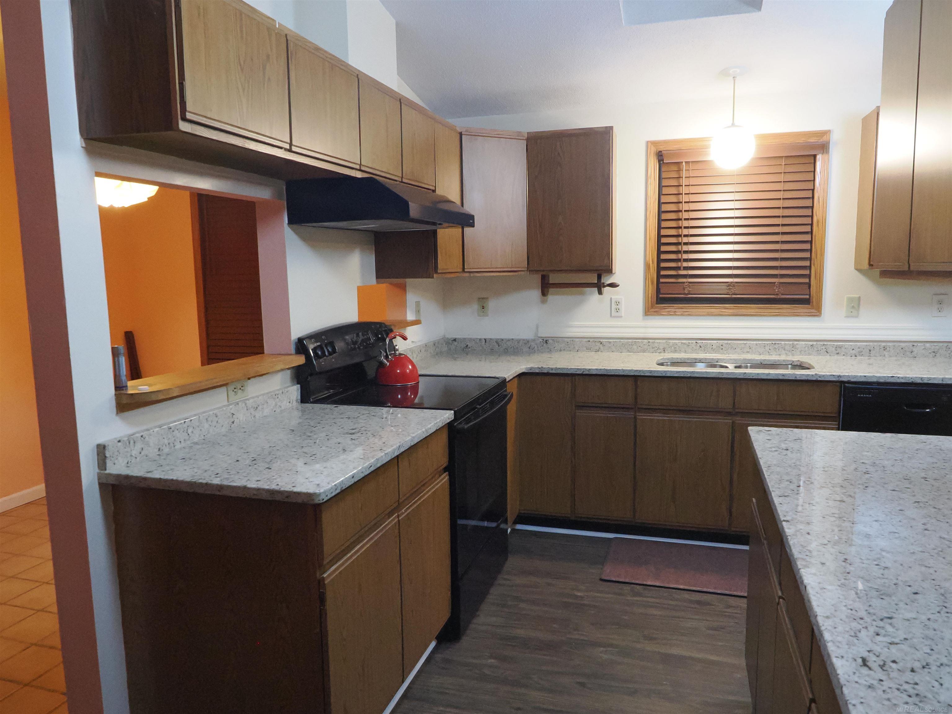 2039 South Riverside Drive Sault Ste. Marie, MI 49783 - Photo 10 of 75