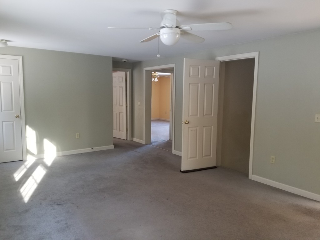137 Daniels Road Charlton, MA 01507 - Photo 9 of 26 Gallery Image 9