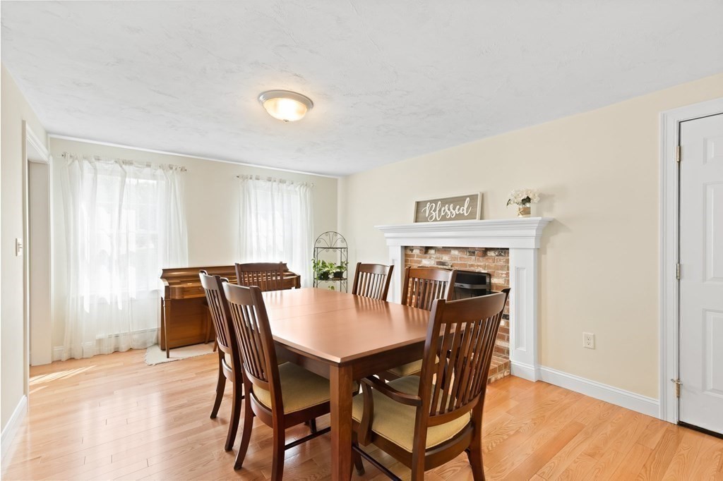 2 Andrew Road Bourne, MA 02562 - Photo 11 of 41
