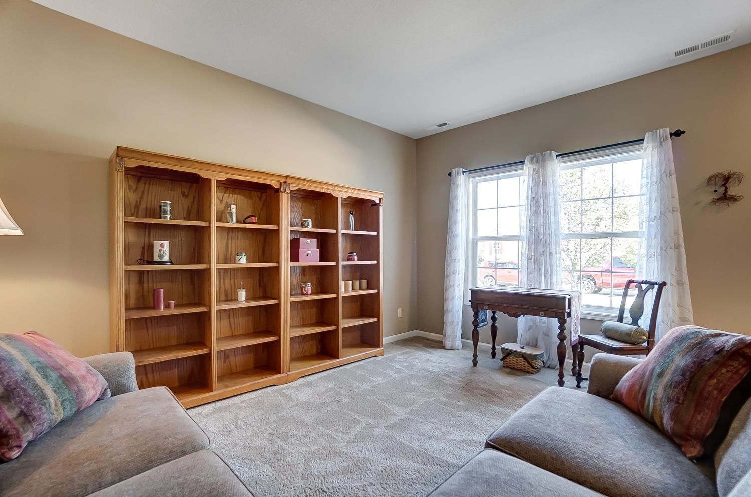 112 Riley Drive Fort Wayne, IN 46825 - Photo 5 of 32 Gallery Image 5