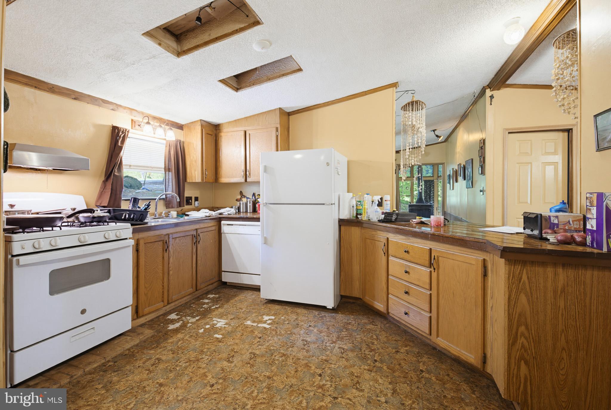 3896 Old Joseph Road York, PA 17408 - Photo 6 of 34 Gallery Image 6