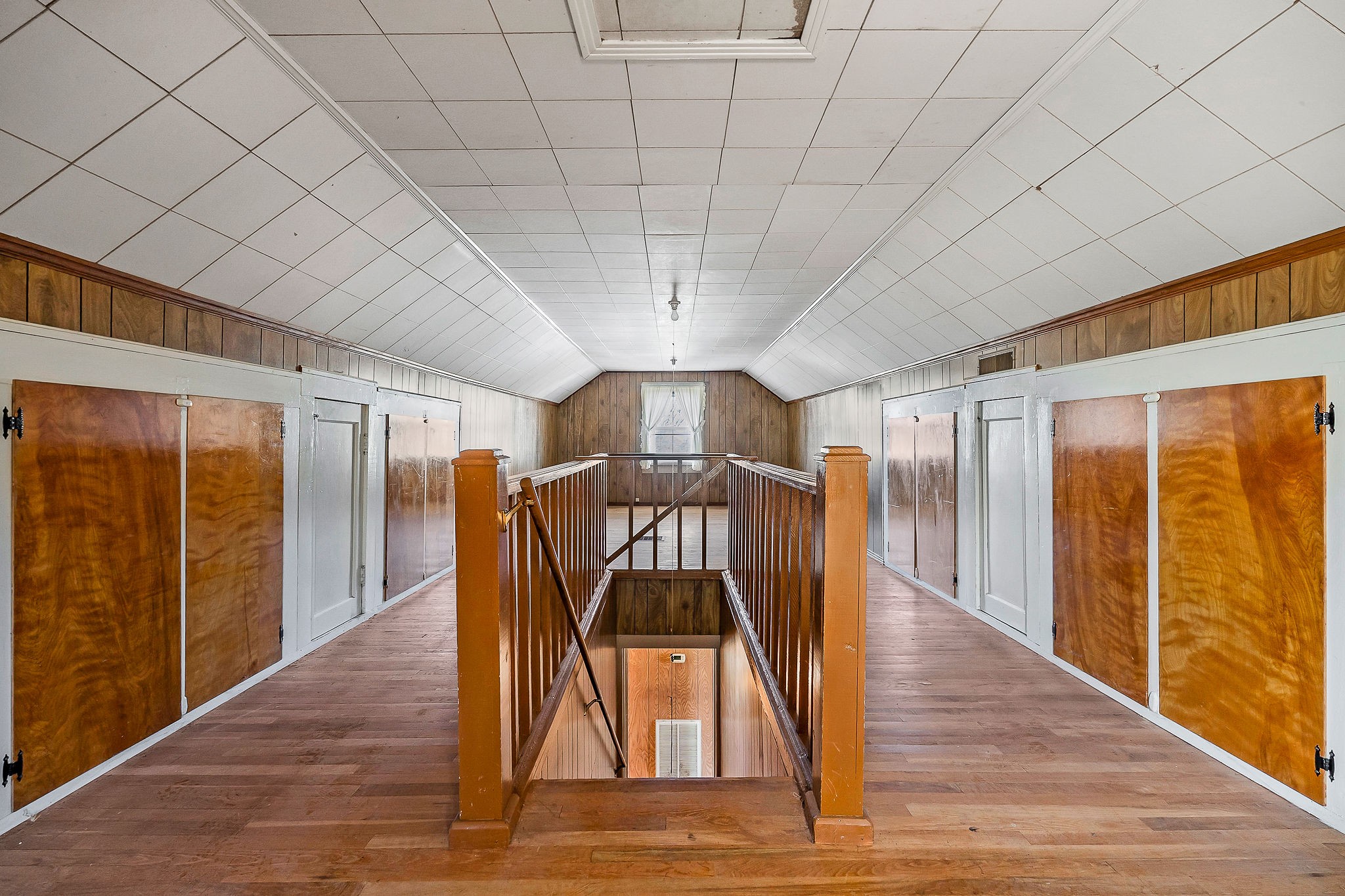 304 South Young Street Sparta, TN 38583 - Photo 18 of 20 a view of entryway with wooden floor