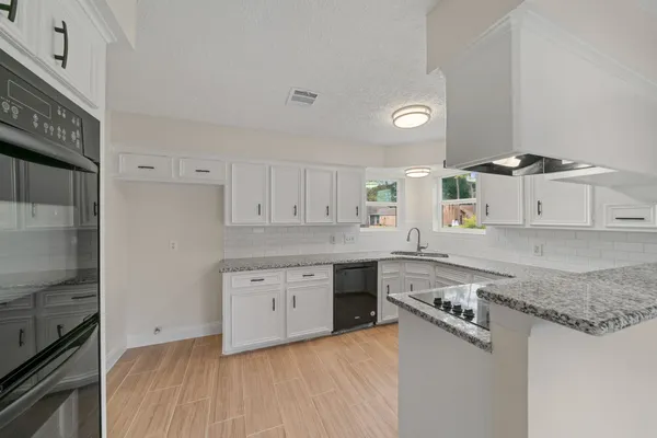 $2,200 | 15034 Rose Valley Drive, Houston, TX 77070