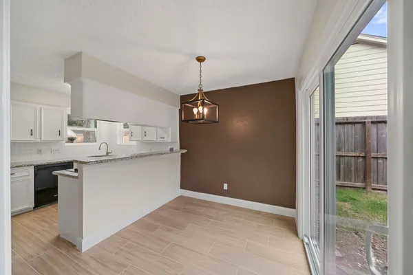 $2,200 | 15034 Rose Valley Drive, Houston, TX 77070