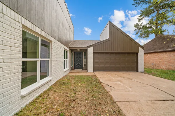 $2,200 | 15034 Rose Valley Drive, Houston, TX 77070