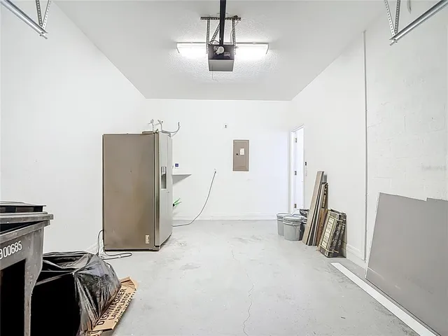 $289,000 | 1206 Summergate Drive, Valrico, FL 33594