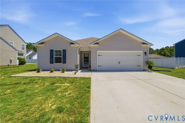 $384,990 | 635 Rivergate Terrace, West Point, VA 23181