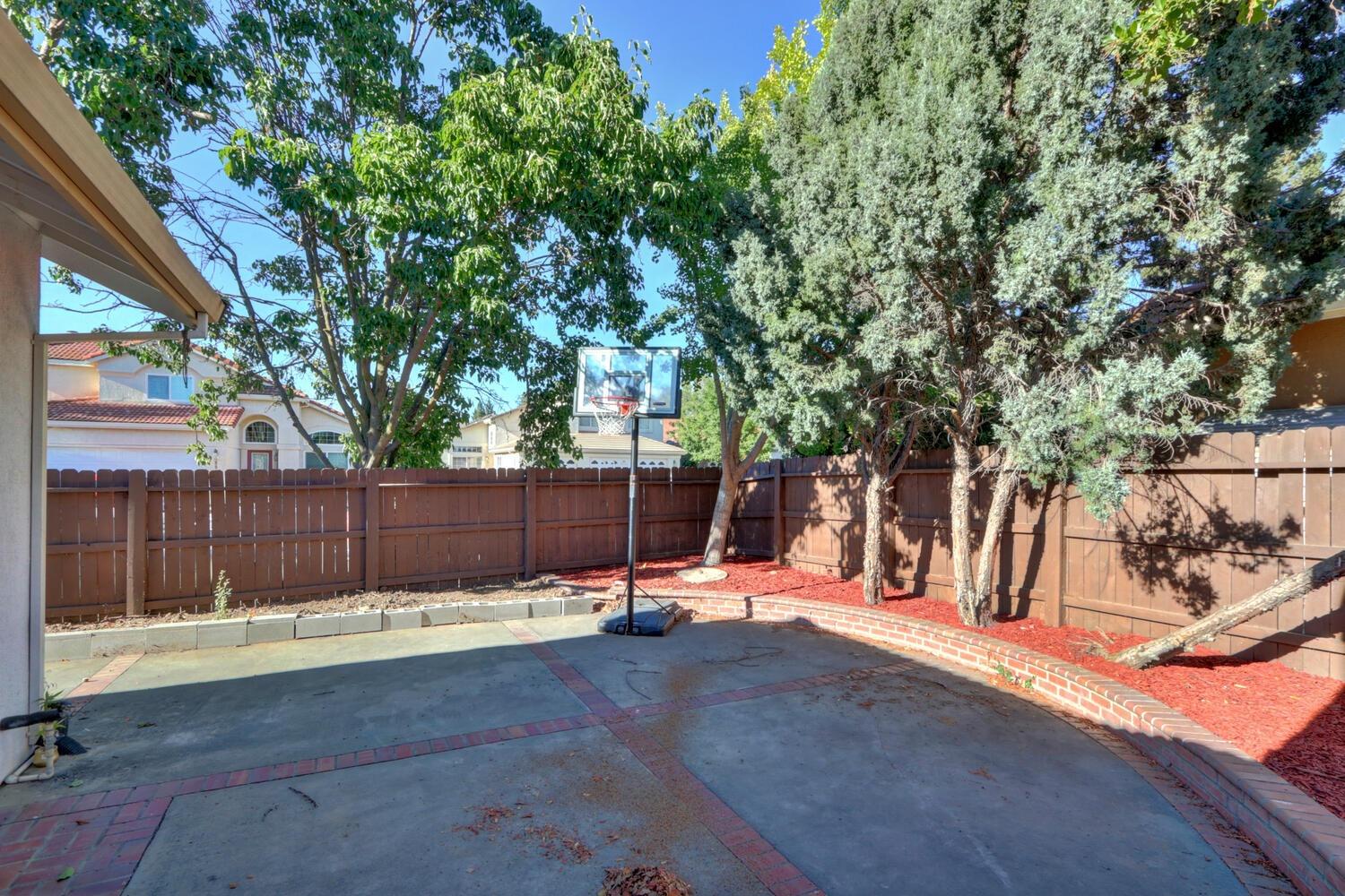 8859 Westside Way Elk Grove, CA 95758 - Photo 37 of 40