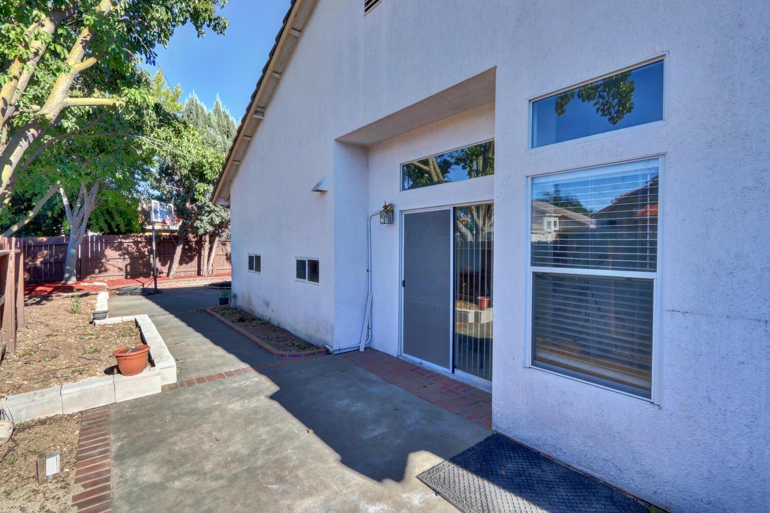 8859 Westside Way Elk Grove, CA 95758 - Photo 39 of 40