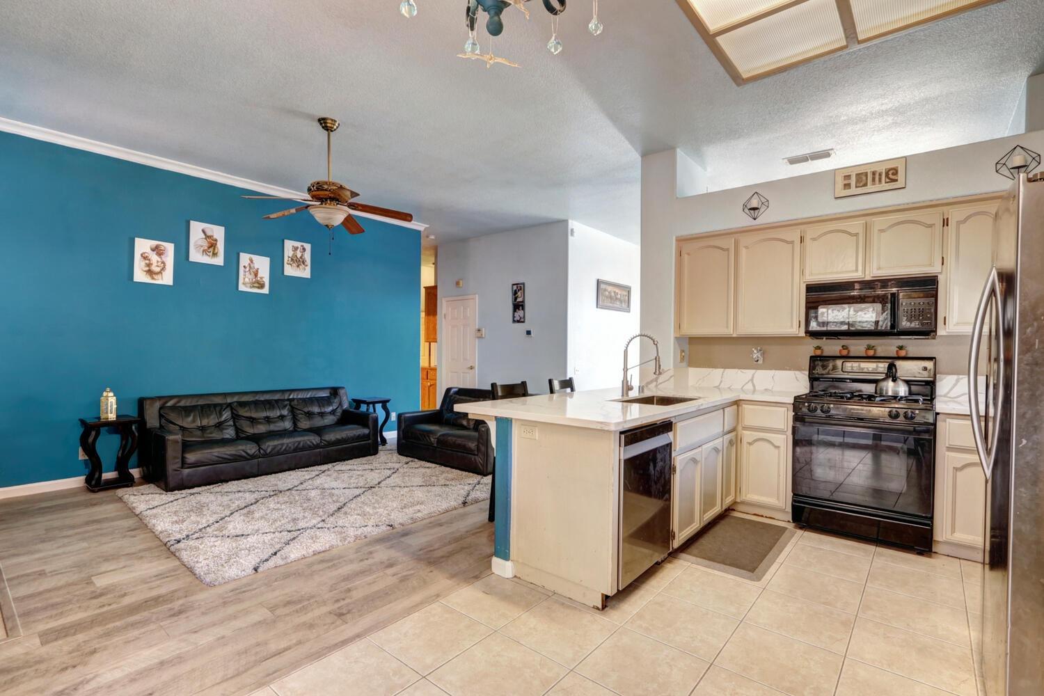 8859 Westside Way Elk Grove, CA 95758 - Photo 10 of 40