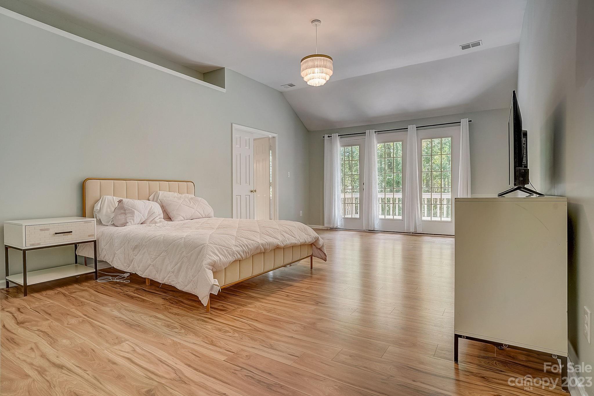 8231 Hunley Ridge Road Matthews, NC 28104 - Photo 14 of 34 Gallery Image 14