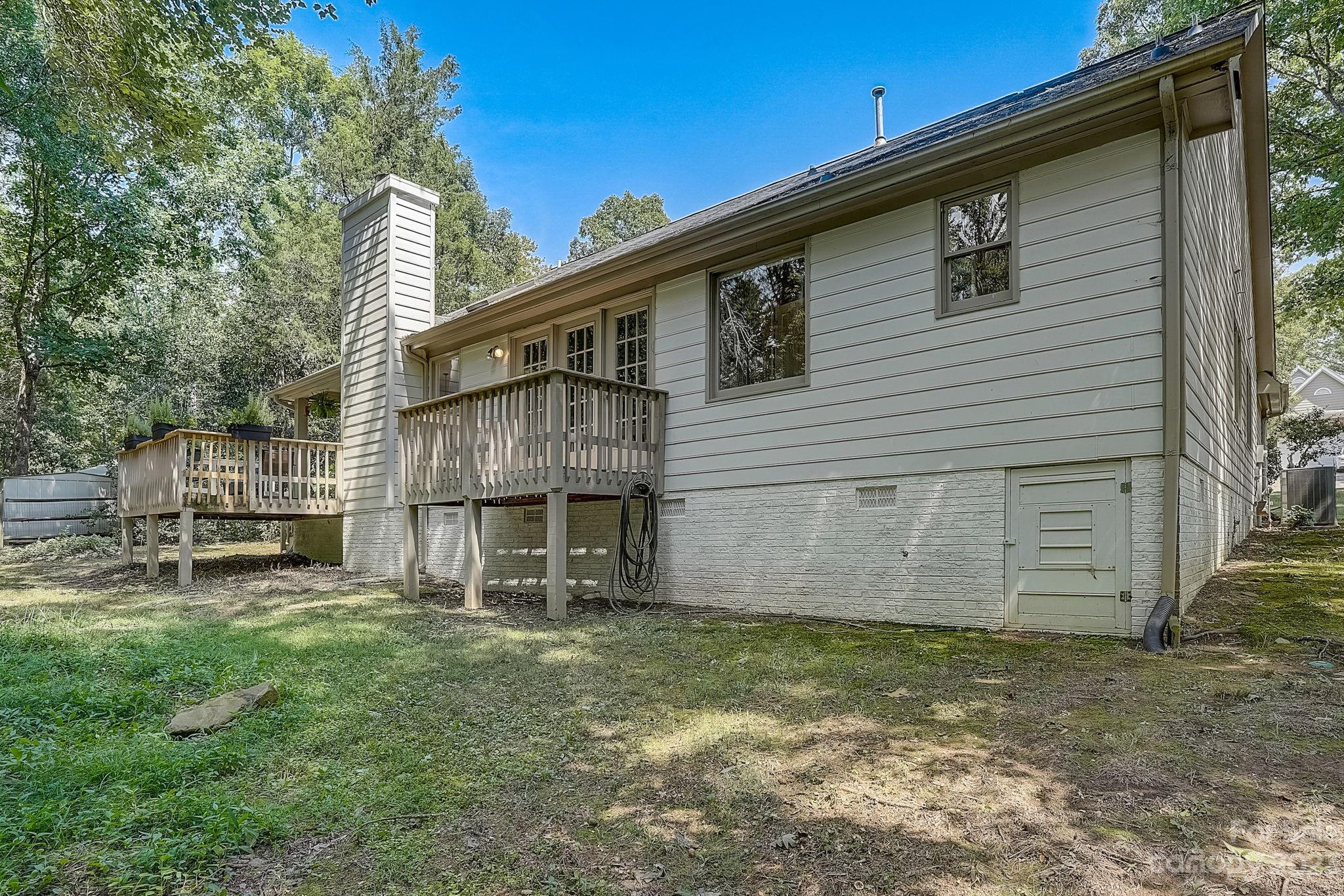 8231 Hunley Ridge Road Matthews, NC 28104 - Photo 27 of 34 Gallery Image 27